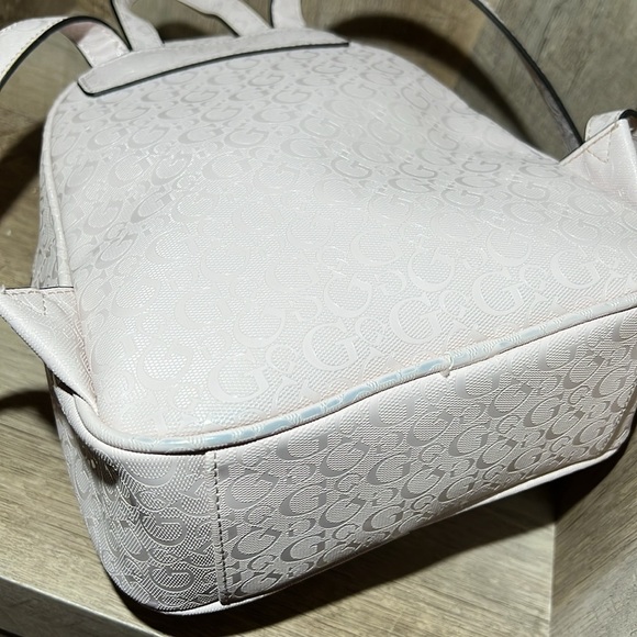 Guess Cream Backpack - Picture 10 of 14